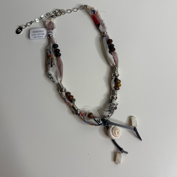 Free People - Ariana Ost - Alpha Choker Necklace in Natural - Layered silver NWT - Picture 3 of 4